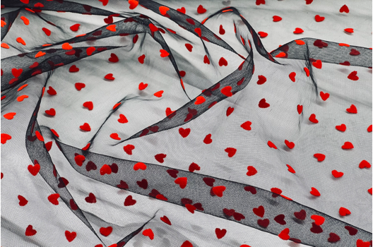 Сетка черная с красными сердечками